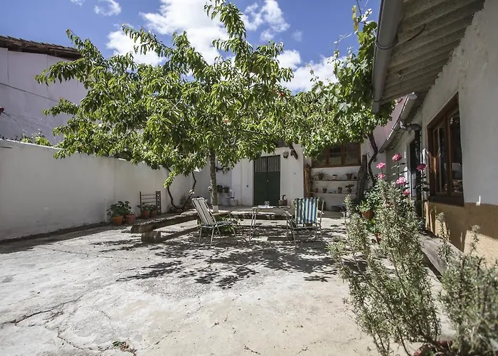 Guest house La Traperia Hostal - Pension Con Encanto