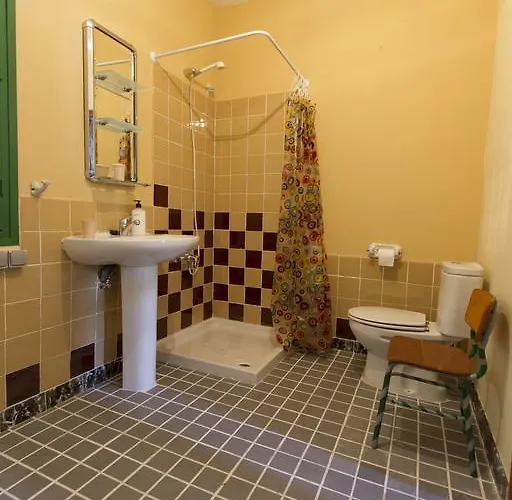 Guest house La Traperia Hostal - Pension Con Encanto